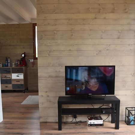 Domaine Residentiel Naturiste De La Jenny Chalet 6 Pers Villa เลอปอร์จ ภายนอก รูปภาพ